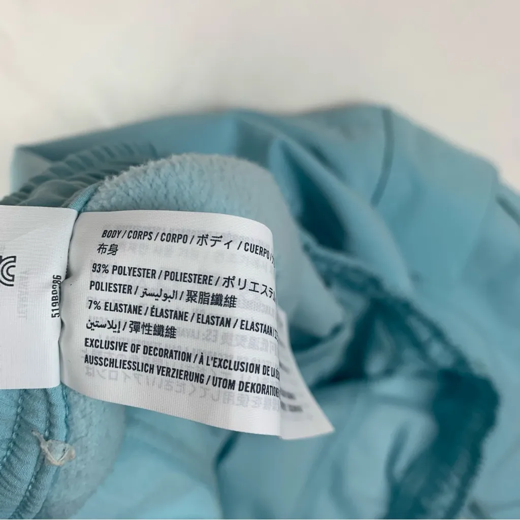 Gilly Hicks size medium Light Blue Cargo Pants sweats jogger wide leg - Image 5