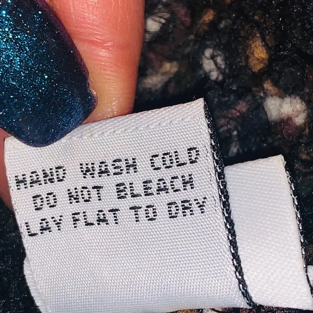 STEVE MADDEN INFINITY CIRCLE SCARF - Image 10