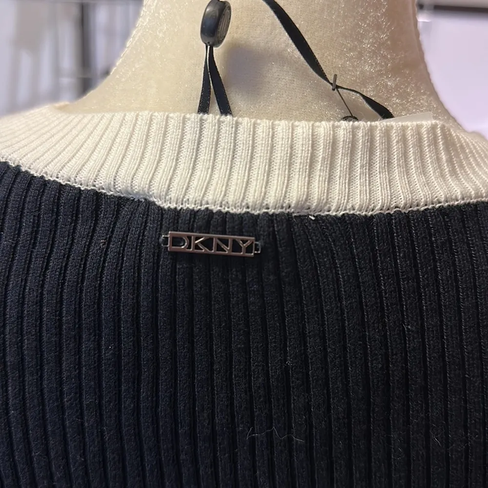 DKNY designer sweater long sleeve round neck new with tag white front black back - Image 5