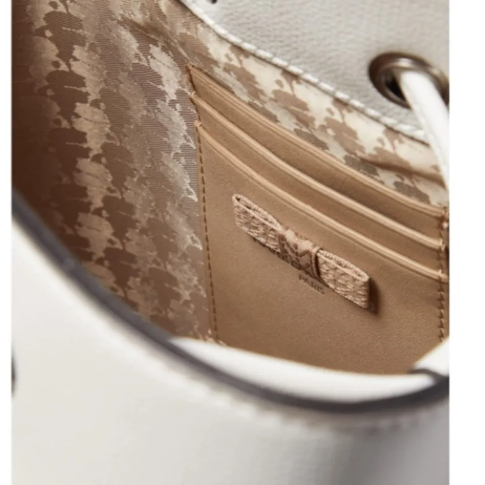 Paris Adele Bucket bag in off white - Image 5