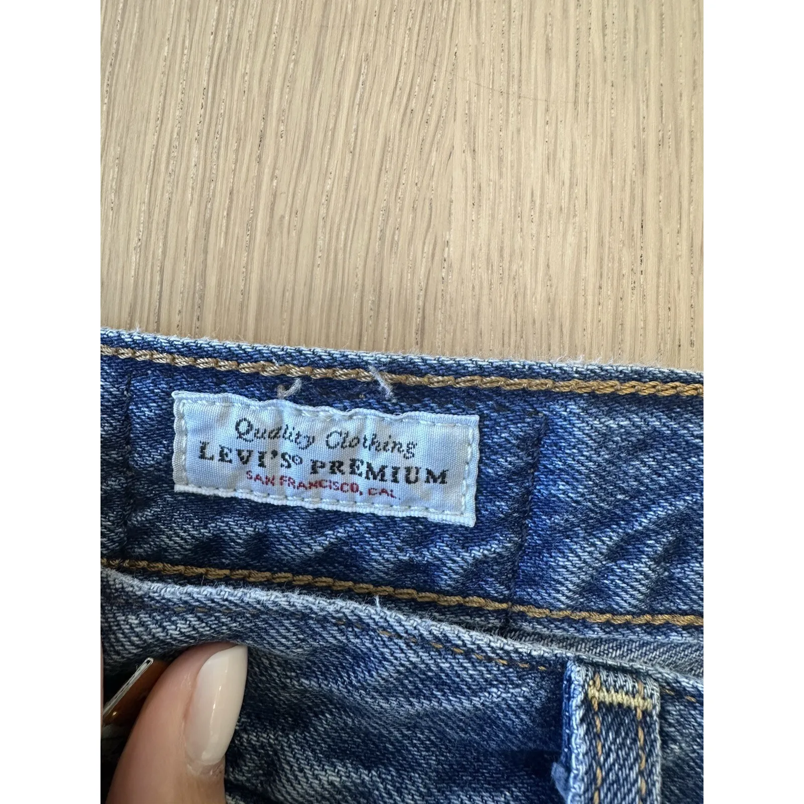 Levi’s Premium Ribcage Ankle Straight Button Fly Jeans Size 28 2507 - Image 8