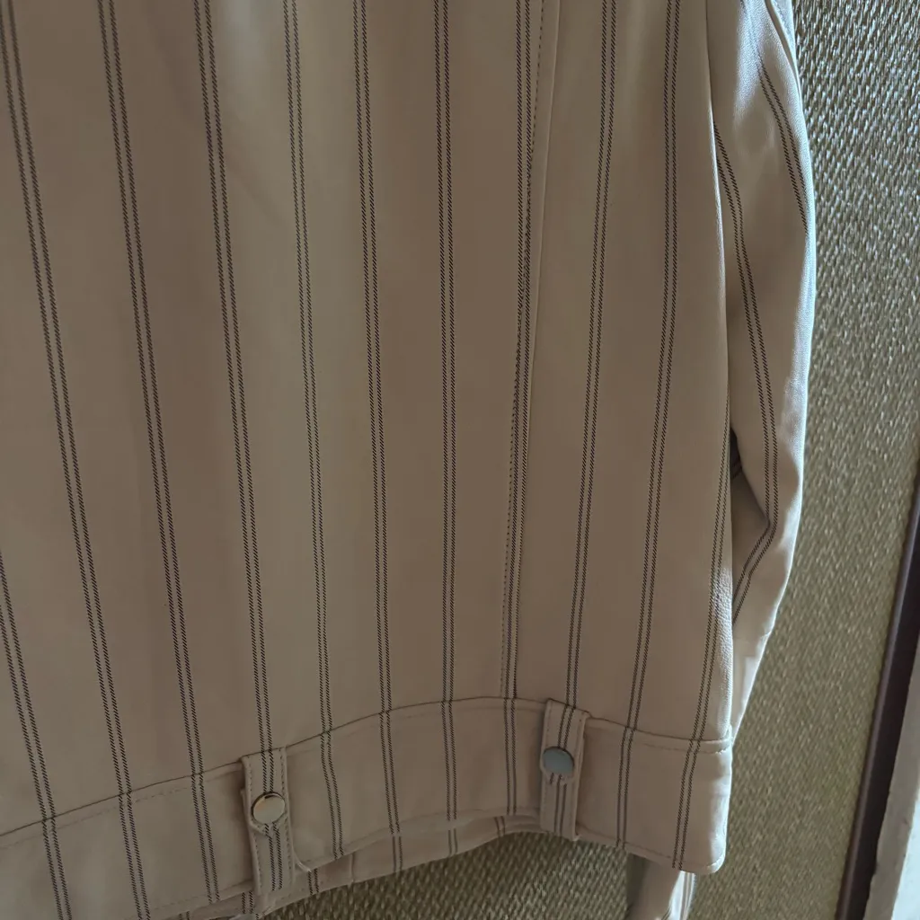 Derek Lam 10 Crosby Lamb Leather Jacket — Size 6 — Beige w/ Black Stripes - Image 8