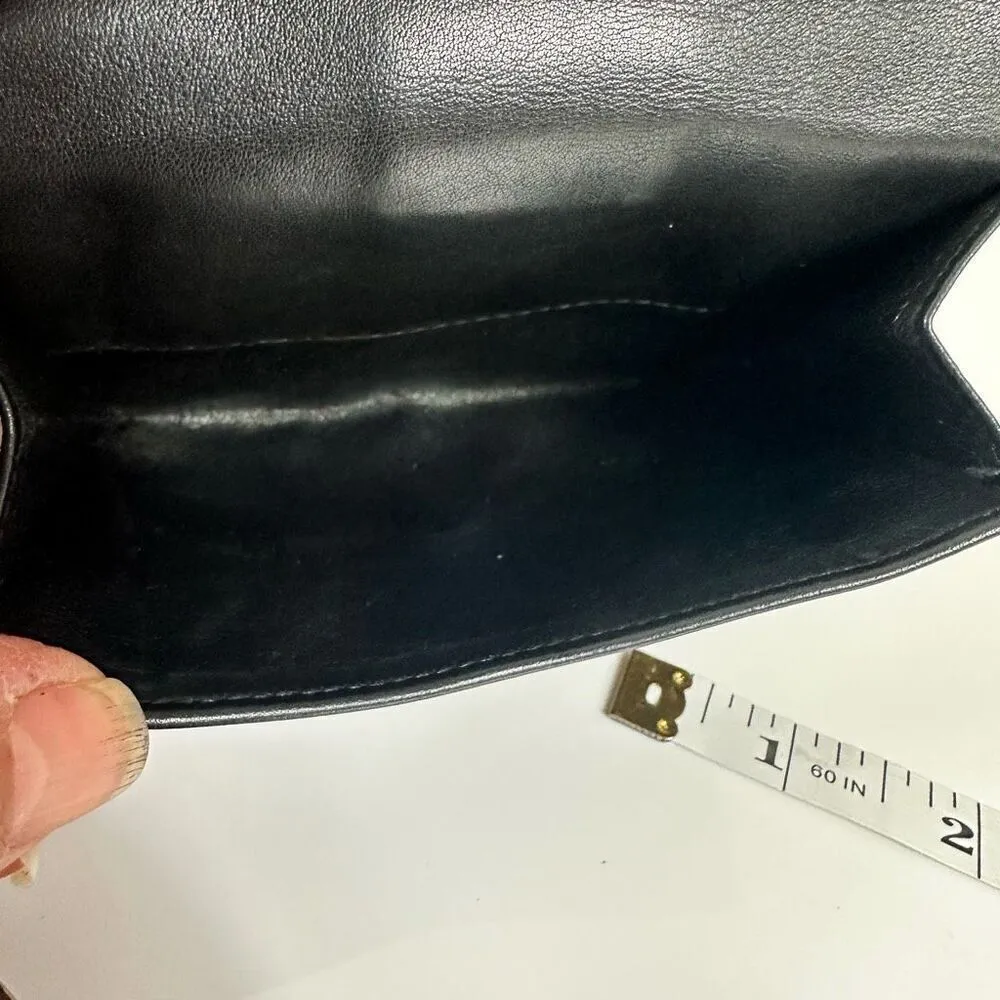 Gucci Trademark Plate‎ Black Leather Compact Wallet - Image 13