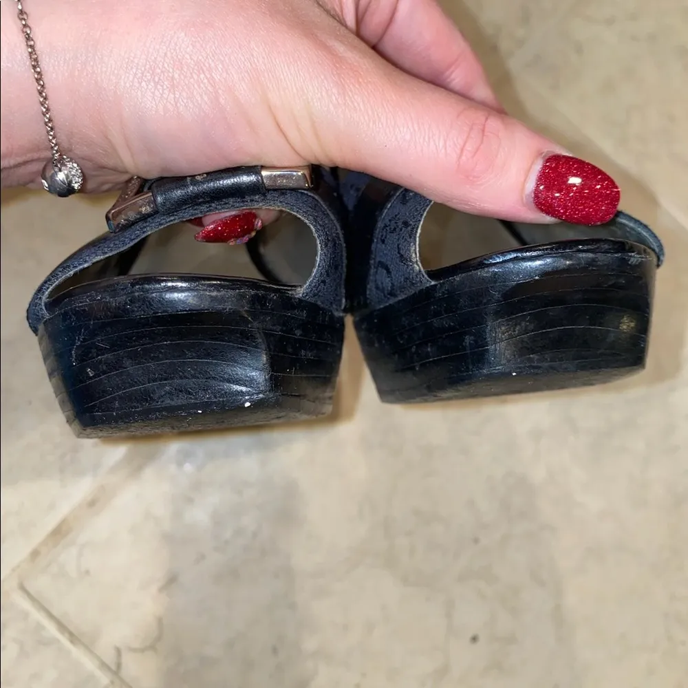 Guess peep toe high heels - Image 4