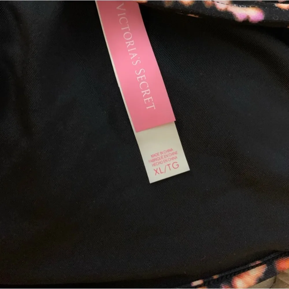 COPY - NICE Victorias Secret String Bikini SZ XL - Image 4