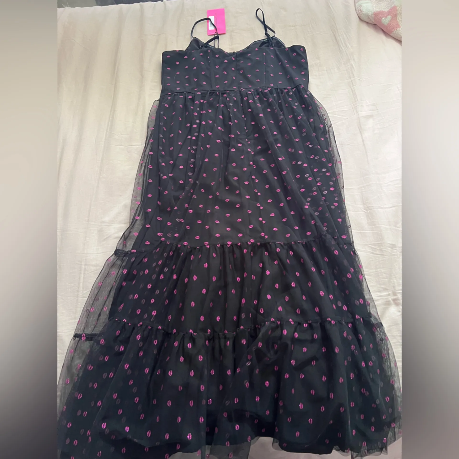Betsey Johnson Black and Pink Lipstick Kisses Dress - Image 4