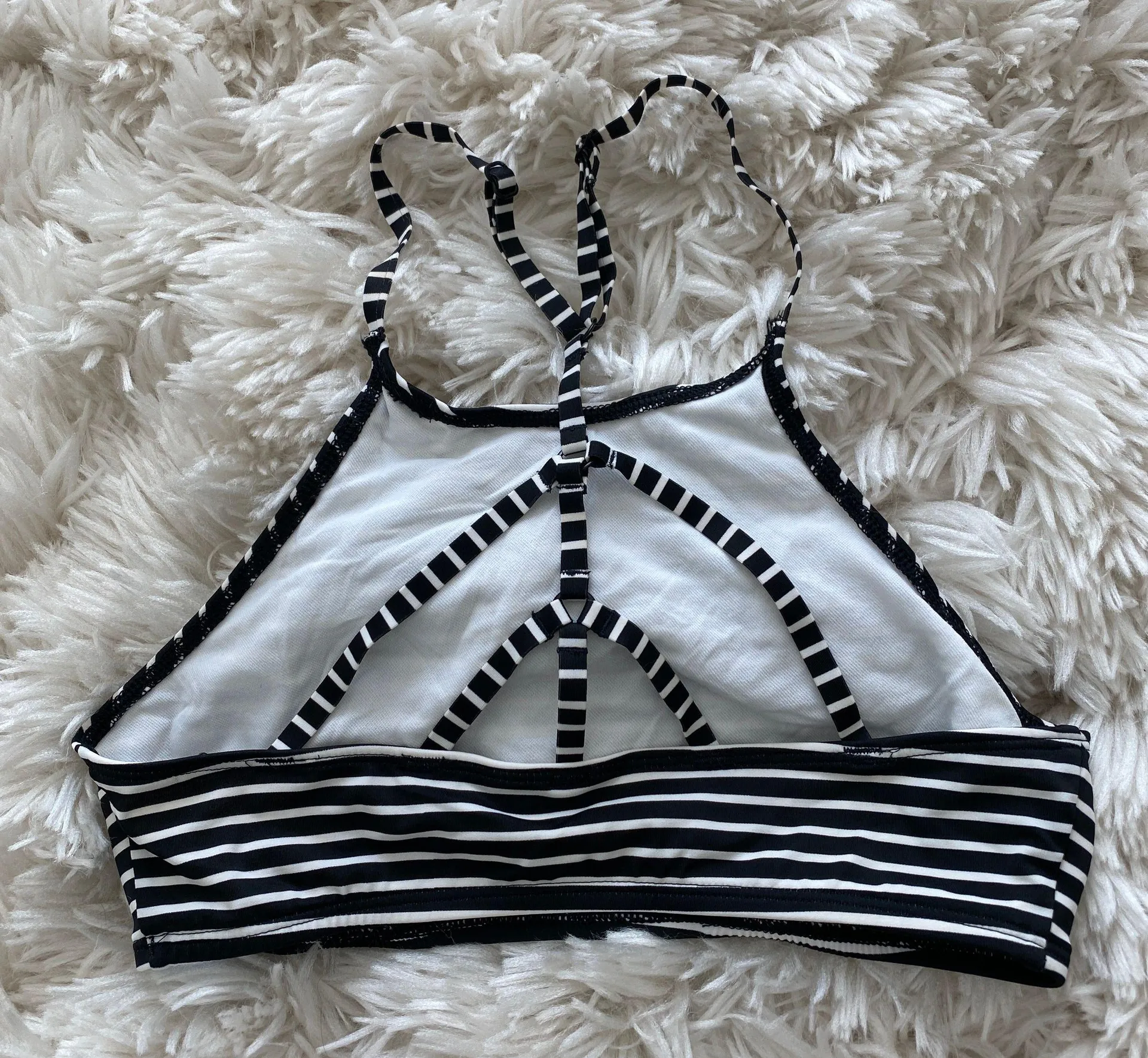 Black & White Bikini Top - Image 2