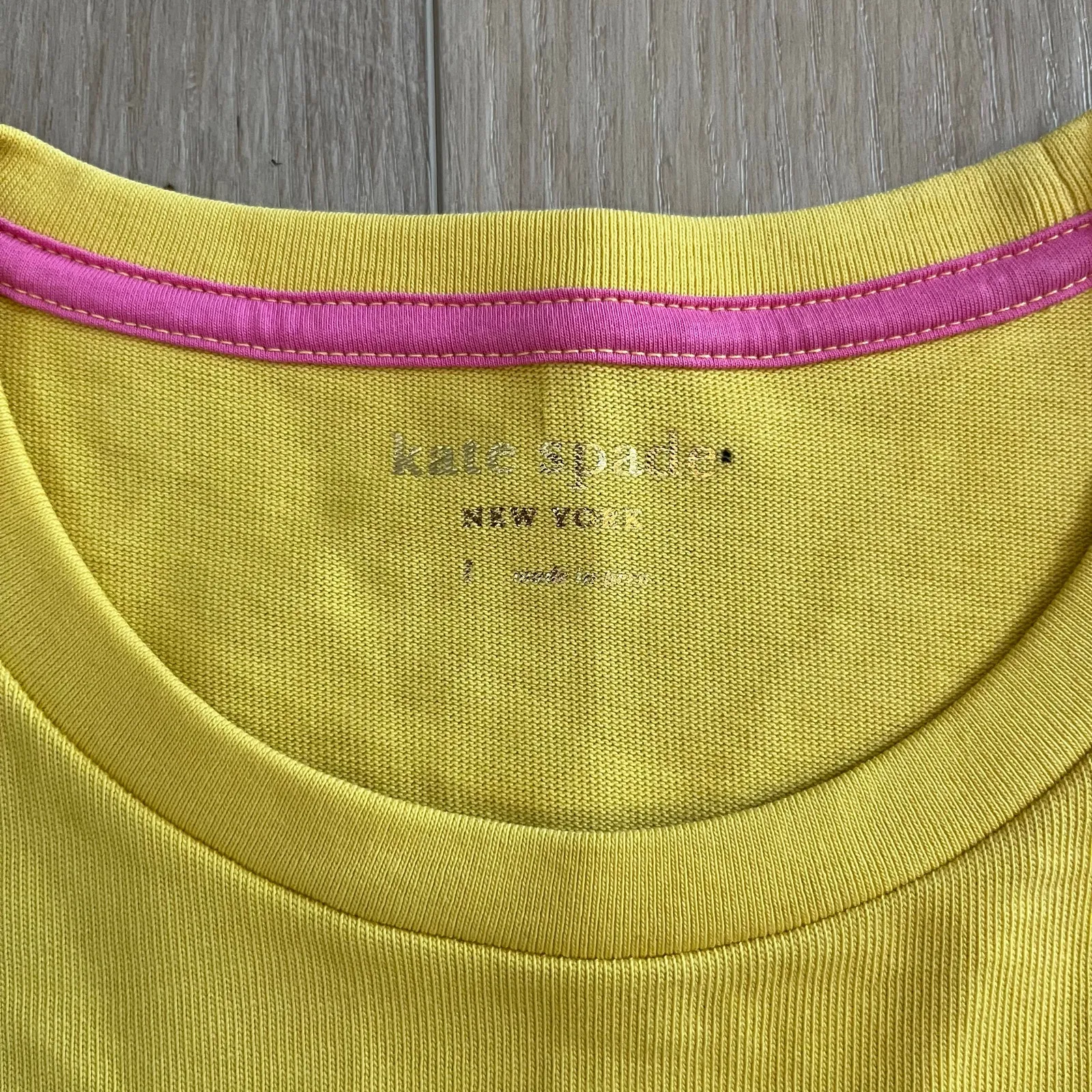 Kate Spade Women’s Yellow Logo Tee Sz L Size L - Image 3