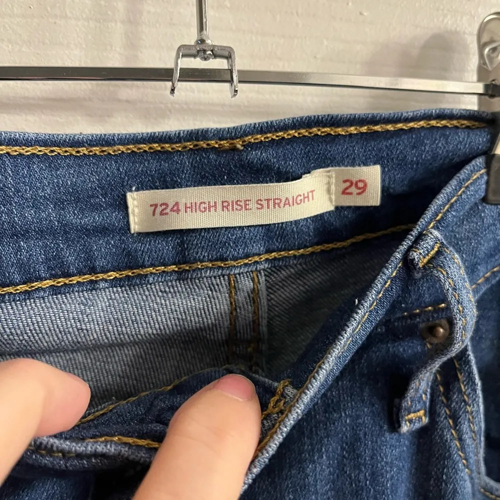 Levis 724 high rise straight jeans 29 - Image 4
