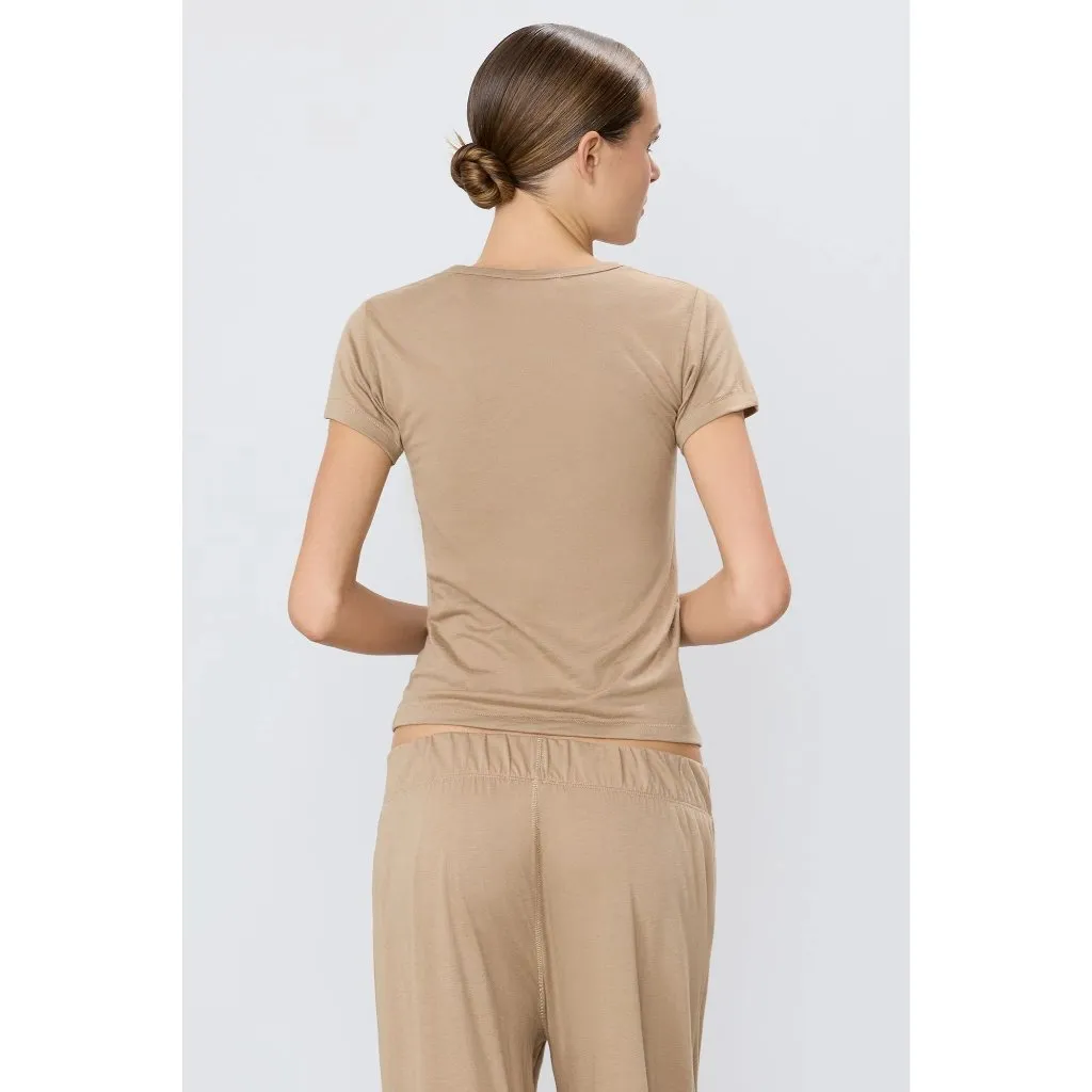 Eterne Fitted Crewneck Short Sleeve T - Image 10