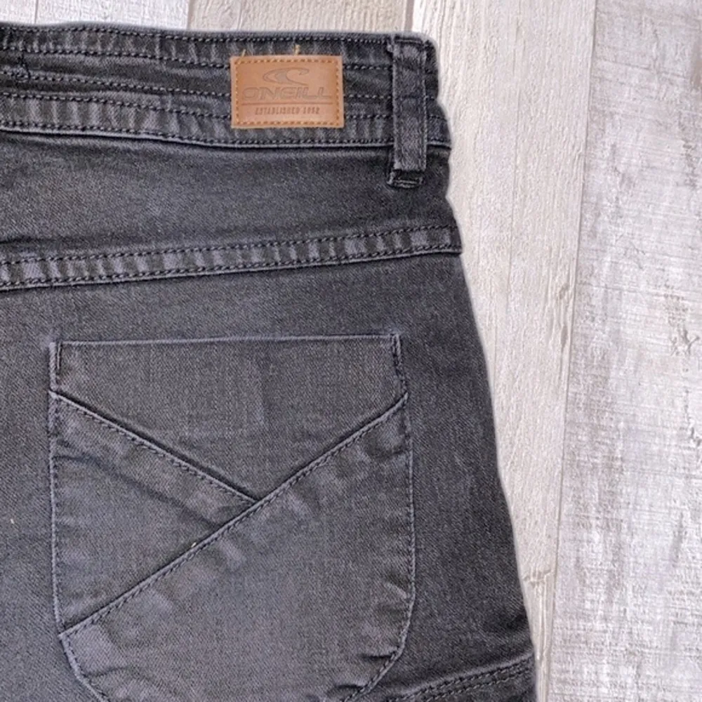 O’Neil black shorts juniors size 3 - Image 5