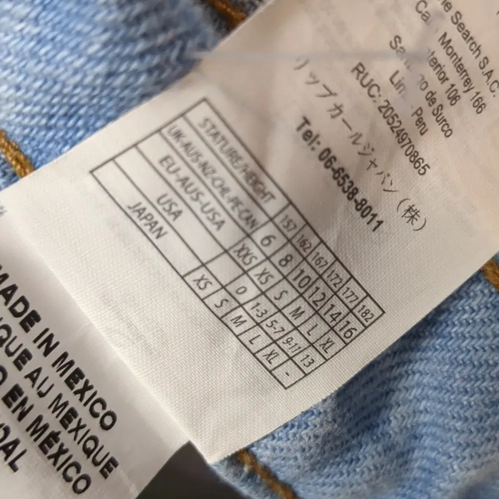 Rip curl distressed fringe river denim shorts size 3 - Image 7