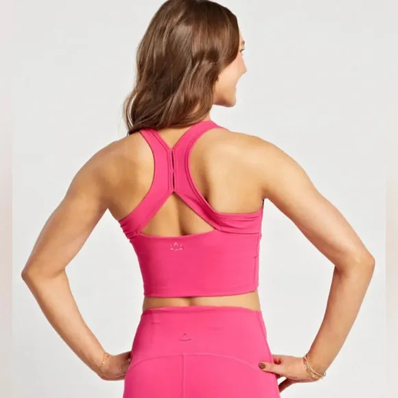 BEYOND YOGA POWERBEYOND STRIVE CROPPED TANK IN PINK ENERGY Size XS $78.00 Retail - Image 2