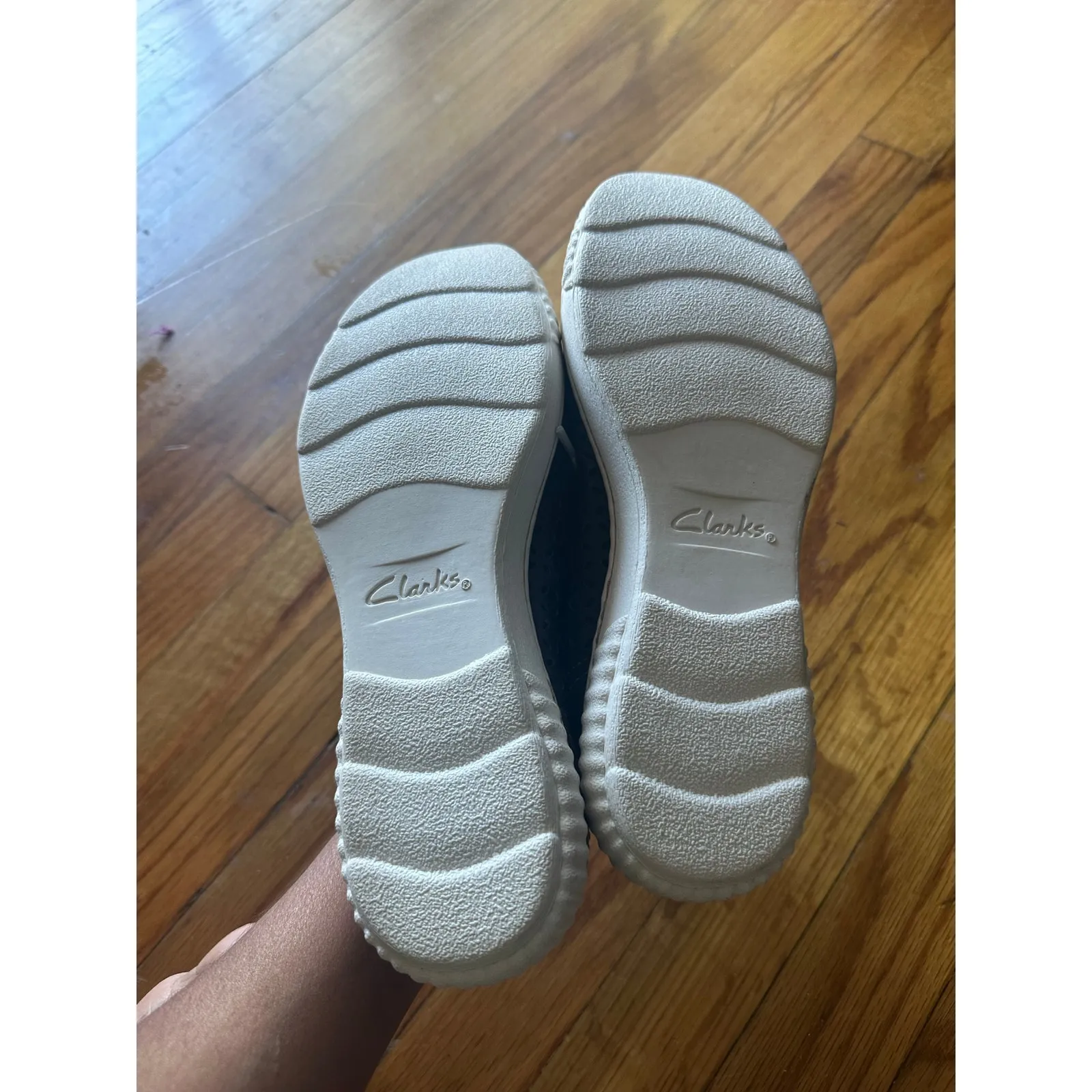 Clarks Caroline Ella Navy Leather Sneakers – Women’s 8.5 Blue - Image 6