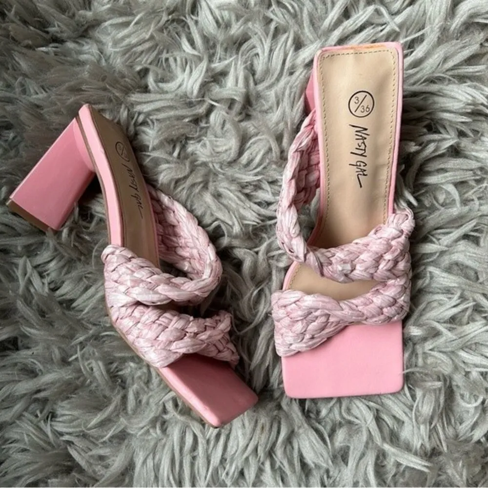 Nasty Gal Raffia Asymmetrical pink braided chunky block heel sandals size 5 / 36 - Image 2