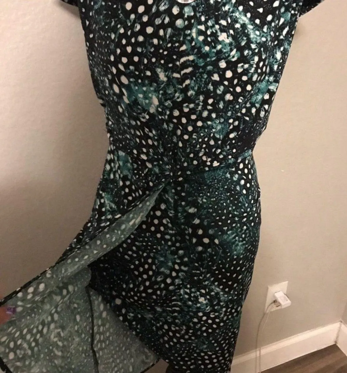 Victoria’s Secret Women Short Sleeve Green Animal Print Shift Dress Size Medium - Image 6