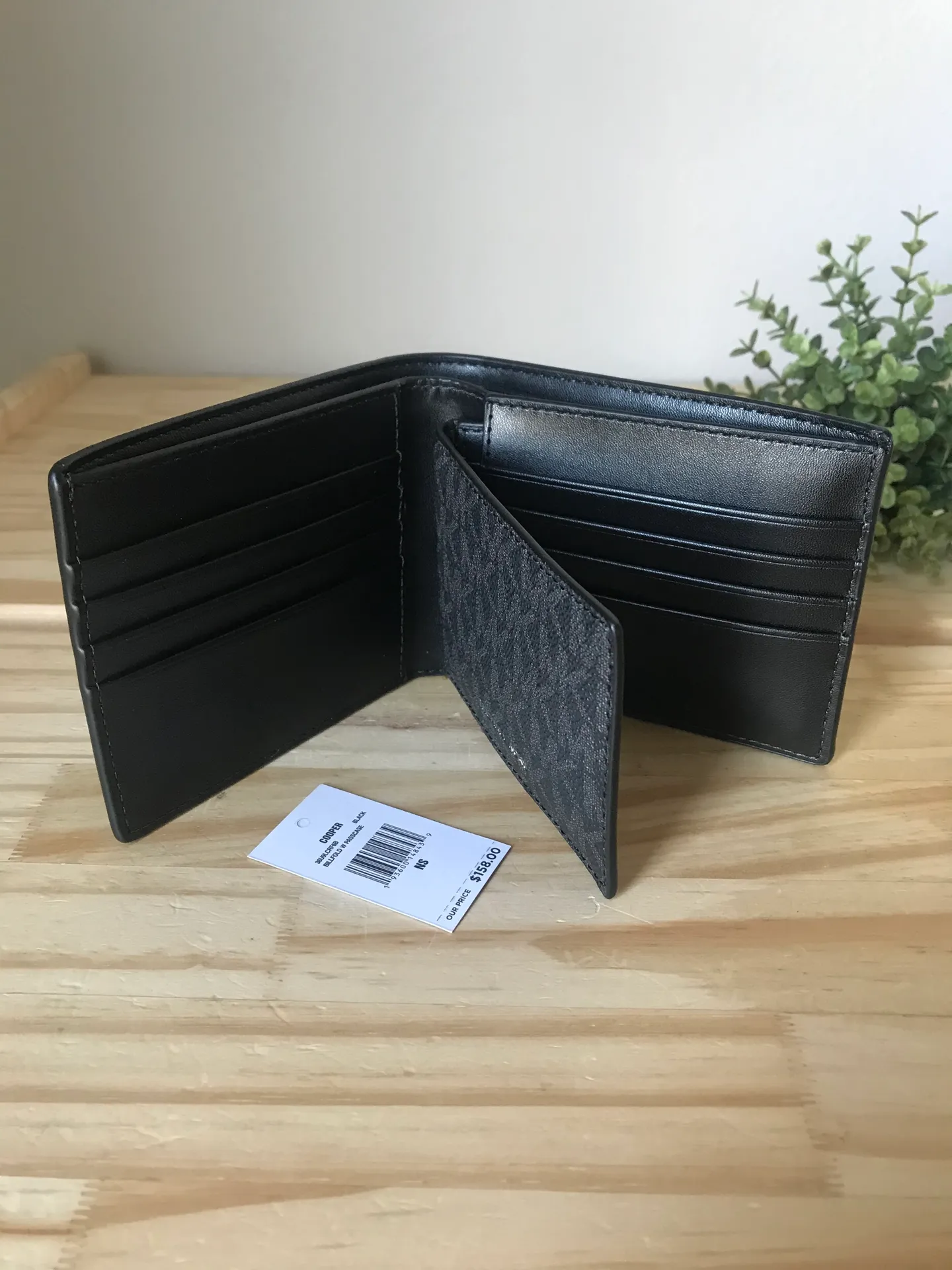 Michael Kors Wallet - Image 6