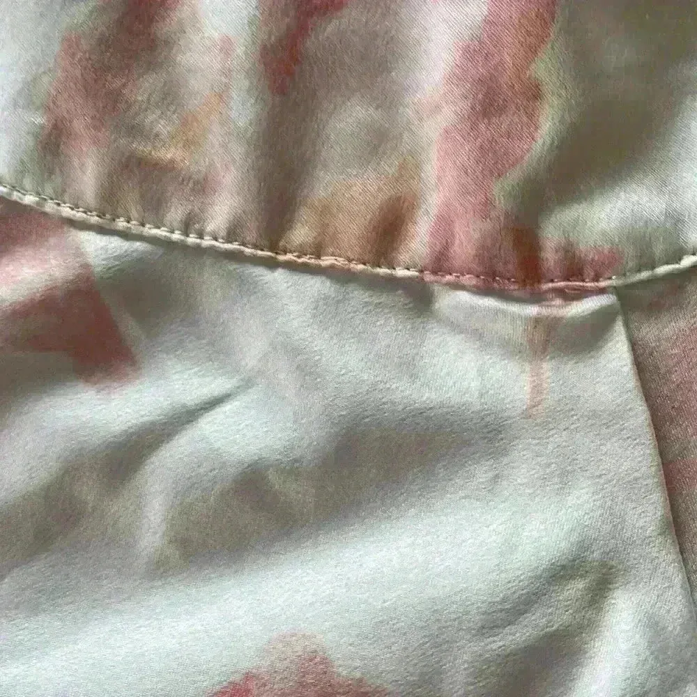 Ralph Lauren silky floral sleep shorts with lace trim; size S - Image 4