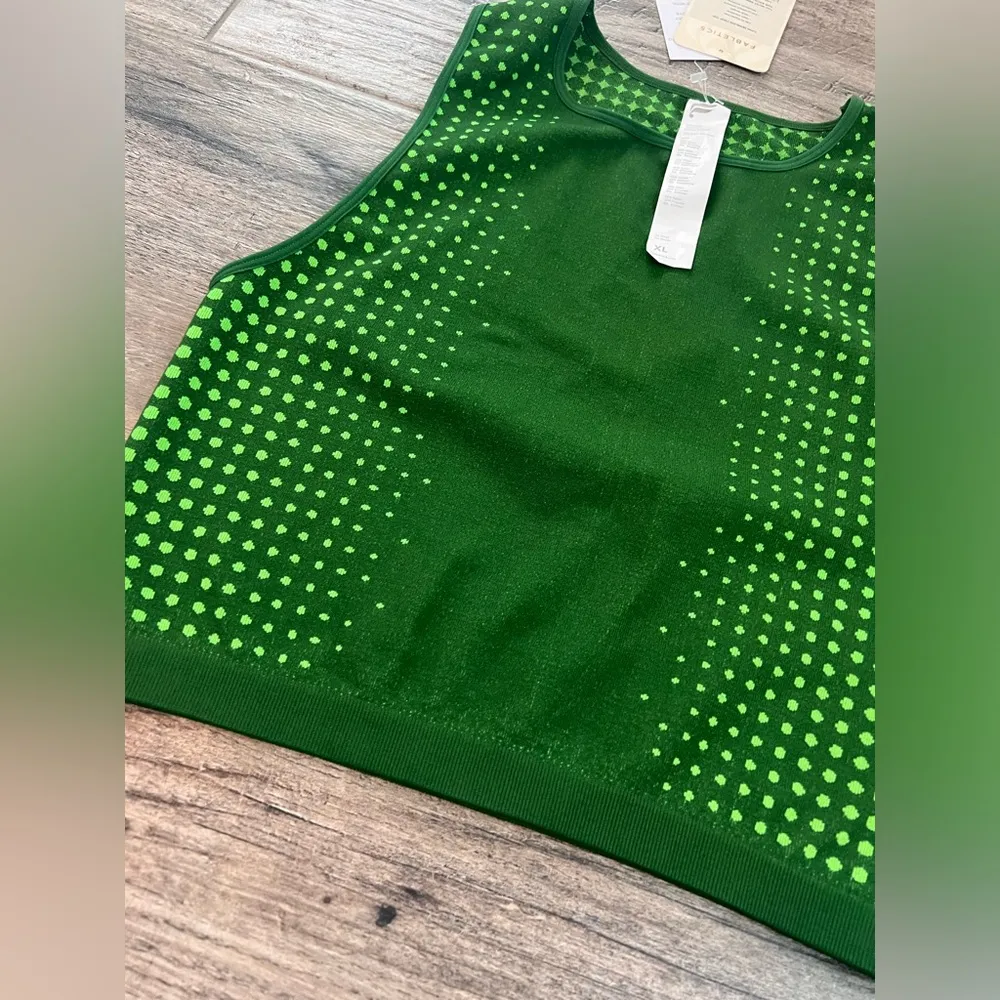 NWT FABLETICS ILANA Cropped Seamless CROP TOP Womens Size XL RETAIL $44.95 #202 - Image 3