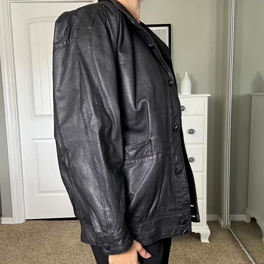 Black leather jacket with a bomber fit Size L - Image 6