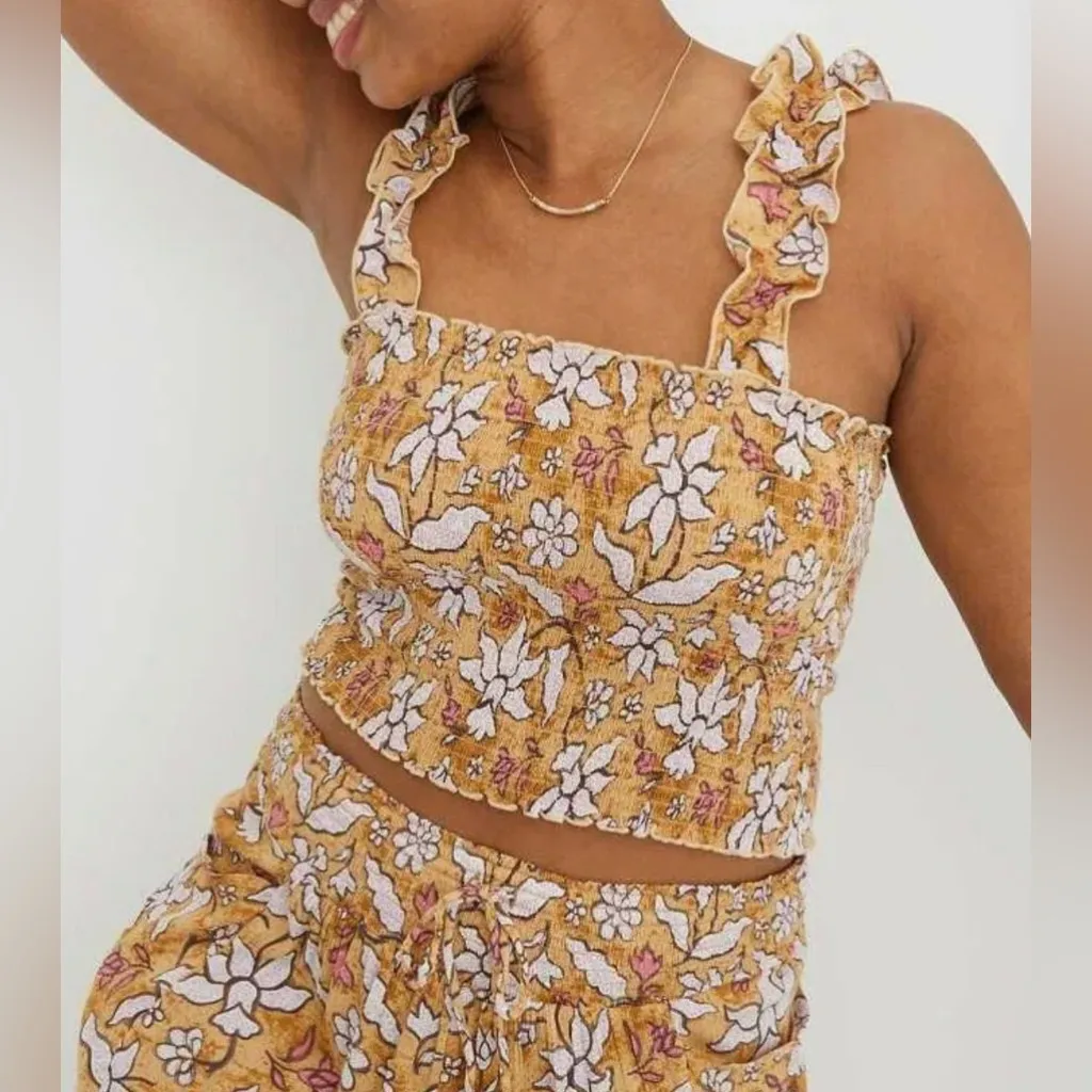 Aerie Floral Retro Print Smocked Crop Top Ruffle Straps NEW Size Medium - Image 8