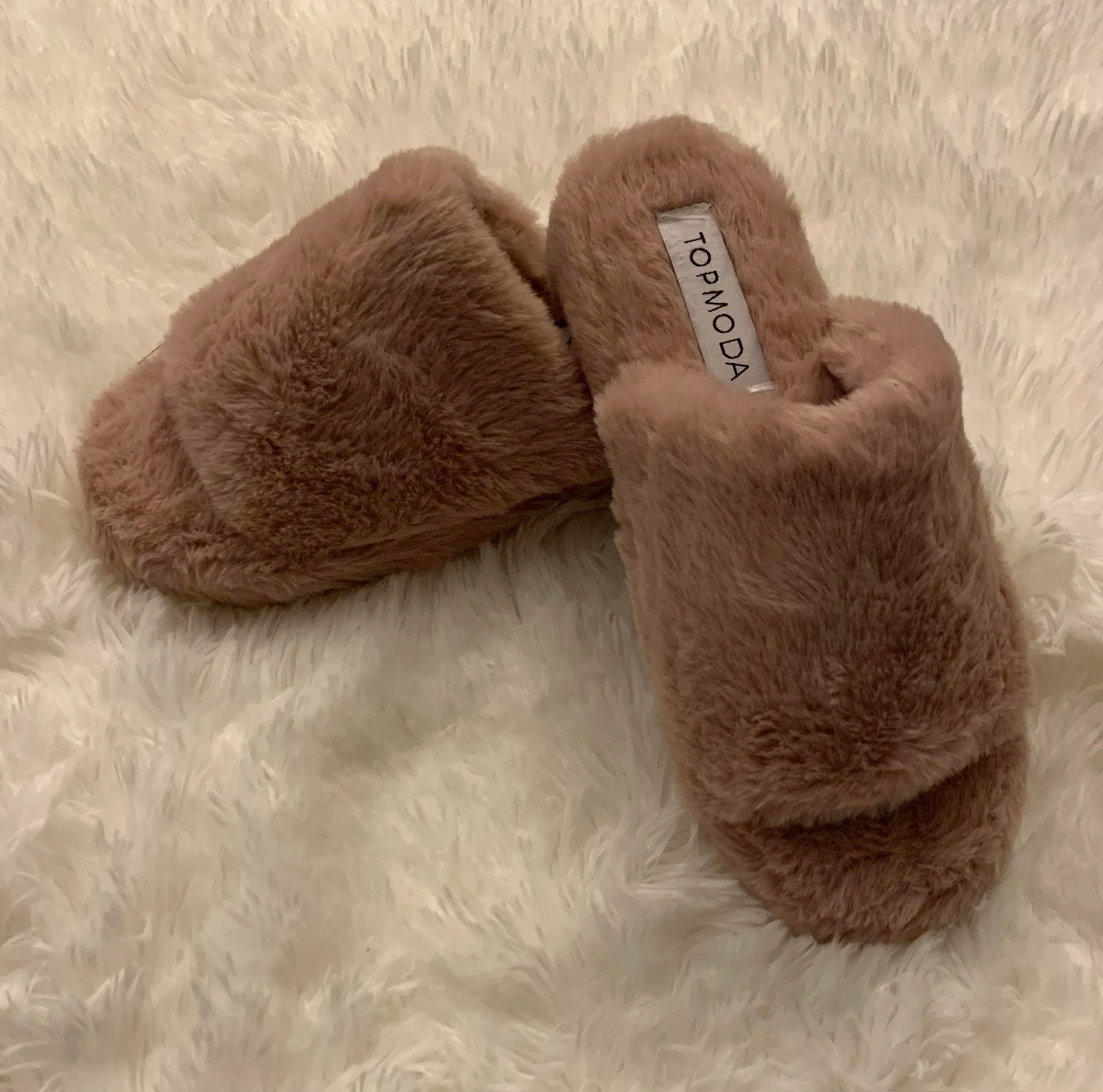 Slippers Size 7.5 - Image 2