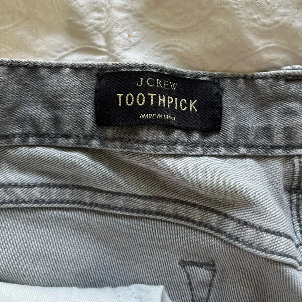 Women’s J Crew gray toothpick ankle size 26 jeans - Image 7