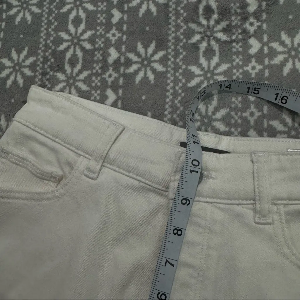 Anthropologie DL1961 Cecilia Classic Shorts In White‎ Raw Hem Size 27 - Image 8