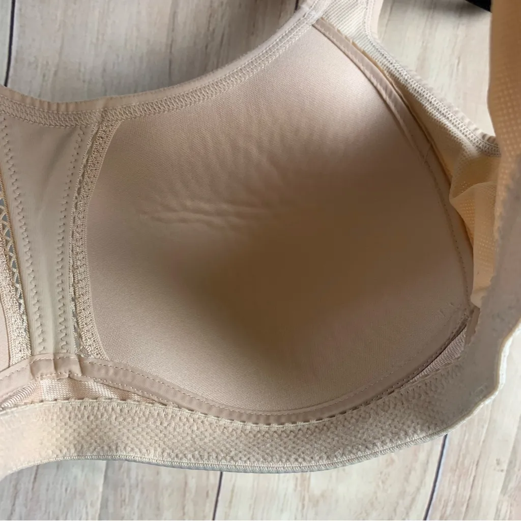 Wacoal Cream Full Coverage Bra - Image 8
