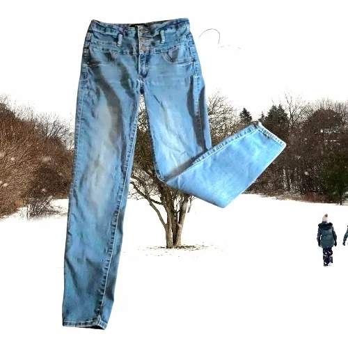 Refuge High Rise Blue Jeans - Image 2