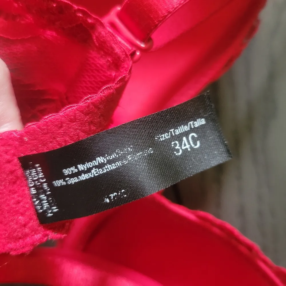 Bra red padded lace underwire 34C Size undefined - Image 2