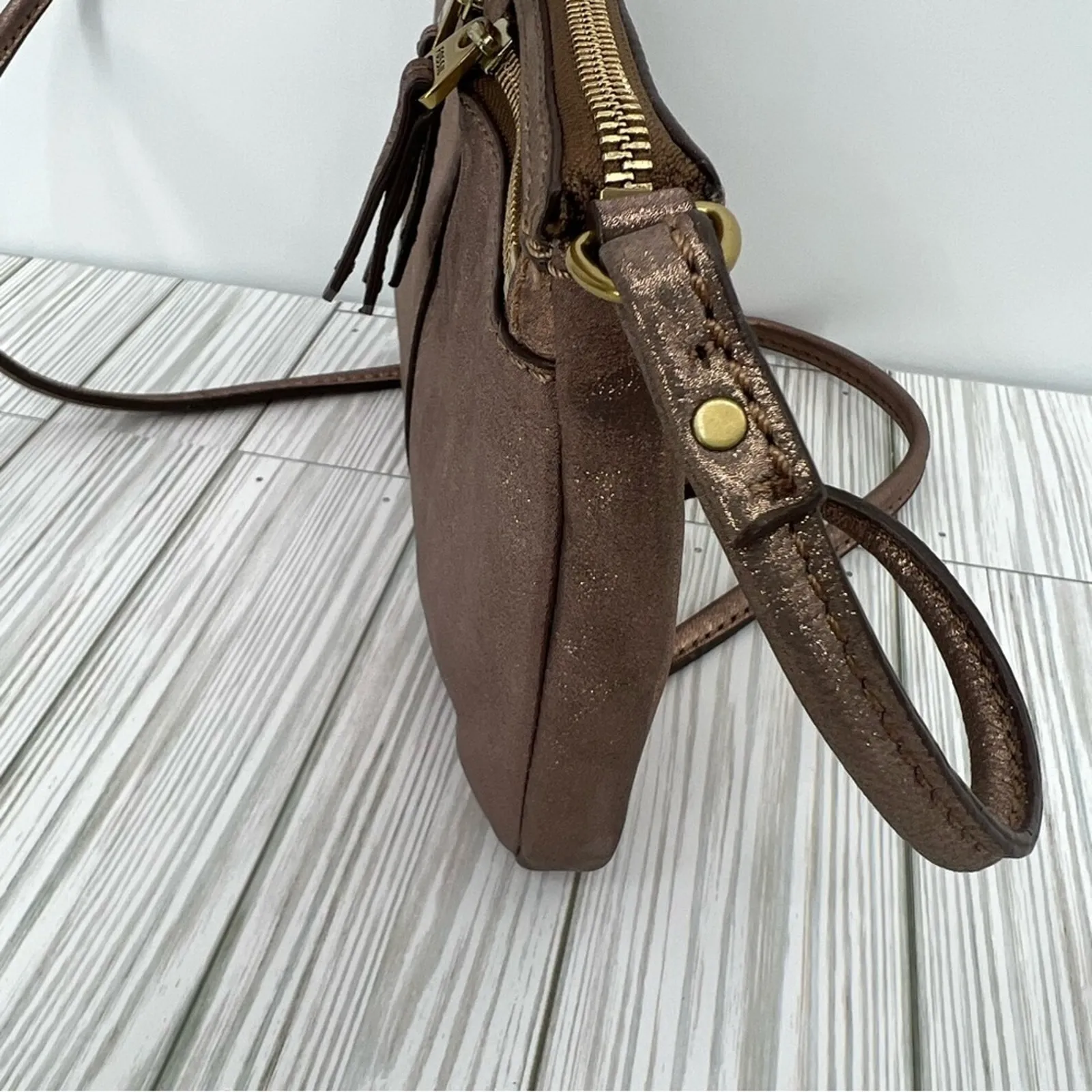 Fossil Erin bag crossbody cow hide rose gold leather zip top purse - Image 6