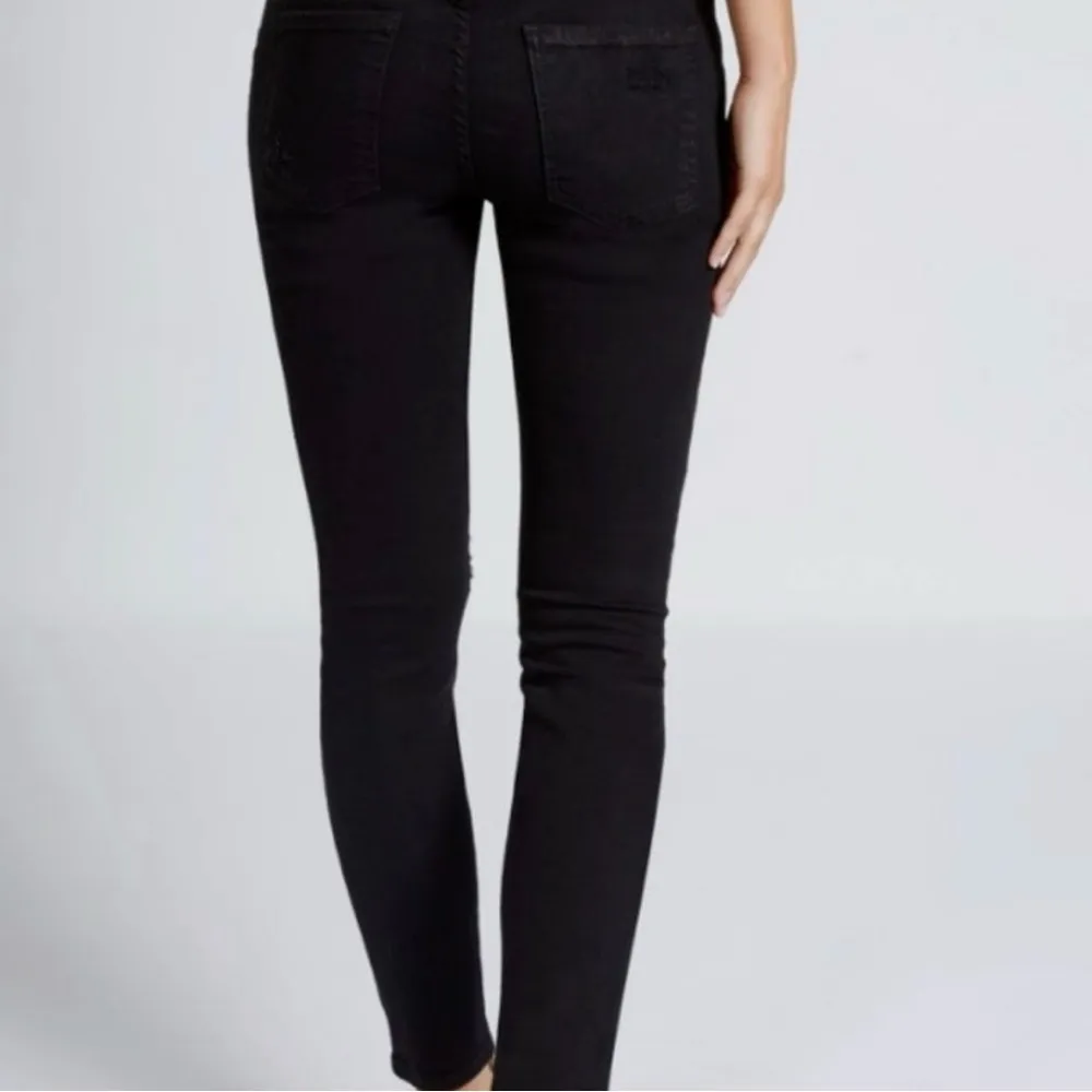 Current/Elliott The Stiletto Jeans in Jet Black Destroy Skinny Distressed crop - Image 2
