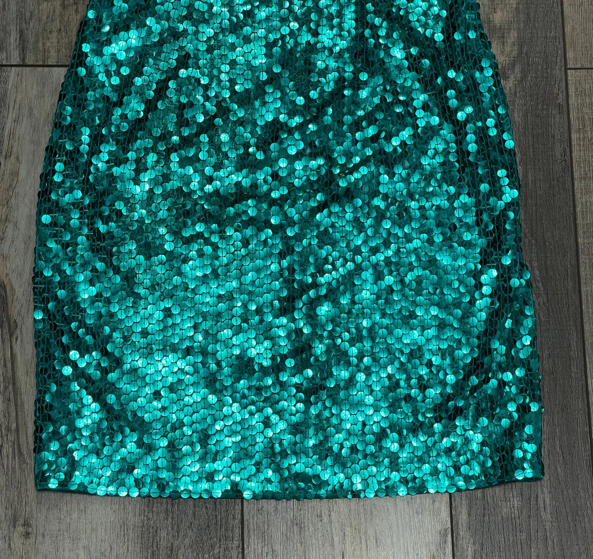By Della Roufogali Green Sequin with Gold Beaded Neckline Mini Dress 8 - Image 13