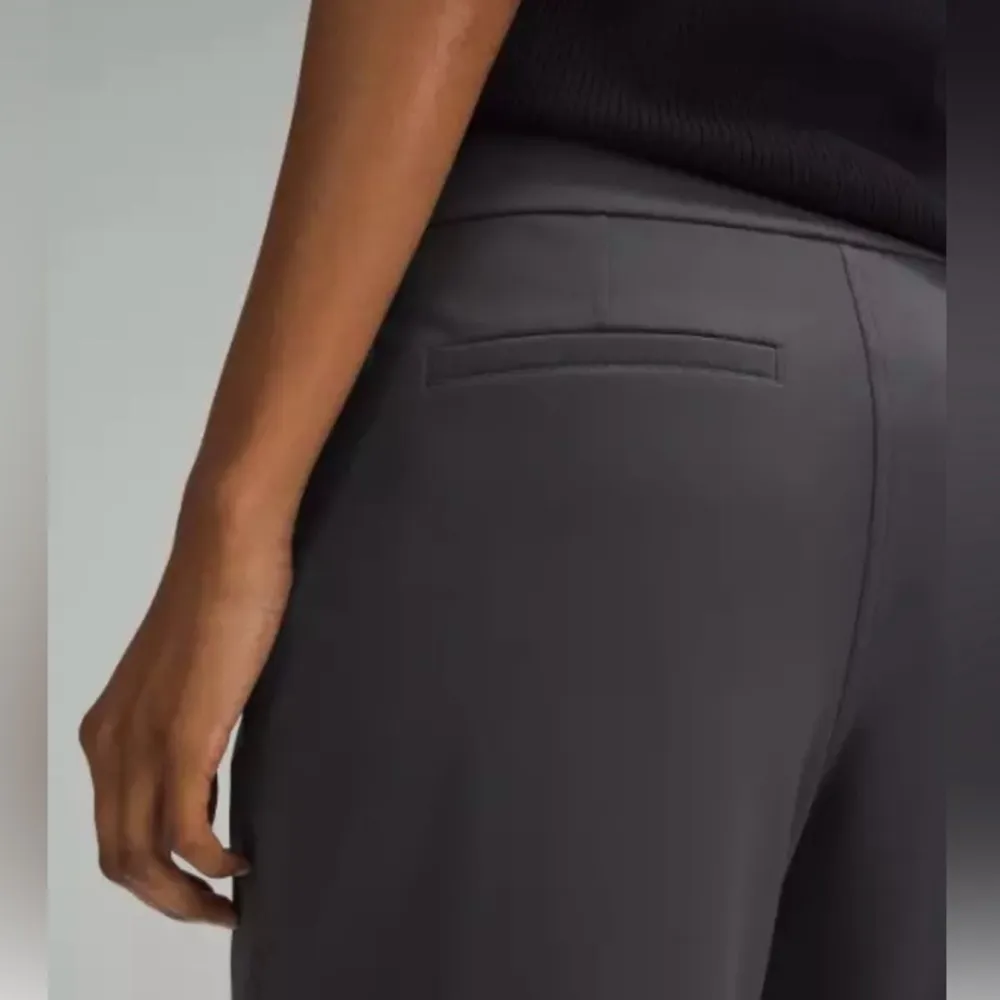 Lululemon Tapered Leg Mid Rise Pant Luxtreme Dress Pants Graphite Grey XL NWT - Image 4