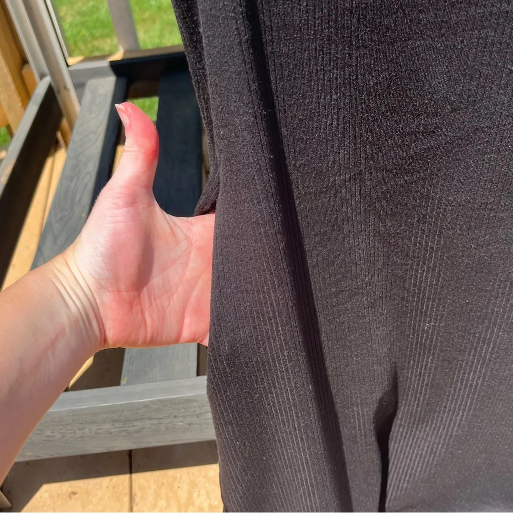 Aqua Bloomingdale’s Black Short Sleeve Ribbed Square Neck Dress w Pockets Size S - Image 3