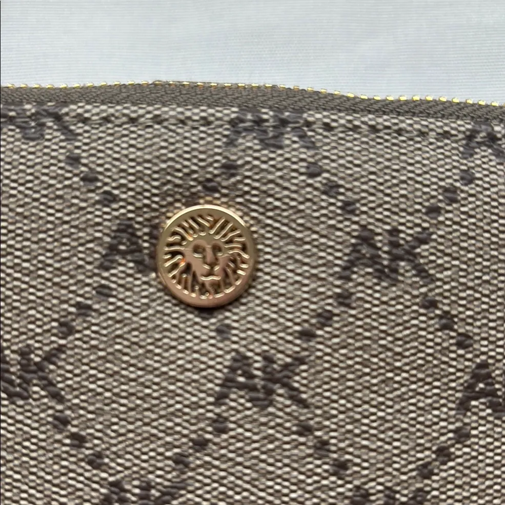 Anne Klein Wristlet EUC - Image 2
