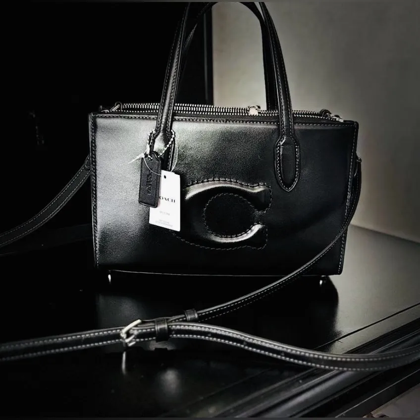 NWOT Coach Leather Carry/crossbody Bag Black Classic Style $478 - Image 3