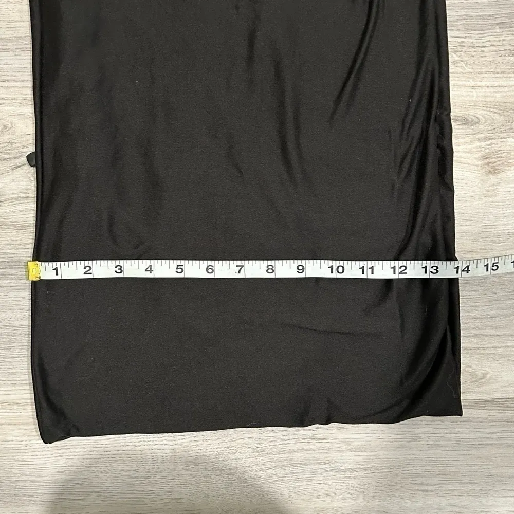 Beyond Yoga Infinity Scarf Black Hidden Discrete Zipper Pocket Wrap Stretch - Image 6