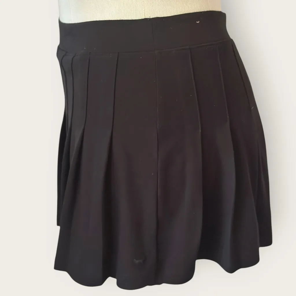 Pink Victoria Secret Black Pleated Mini Skort (972) - Image 4