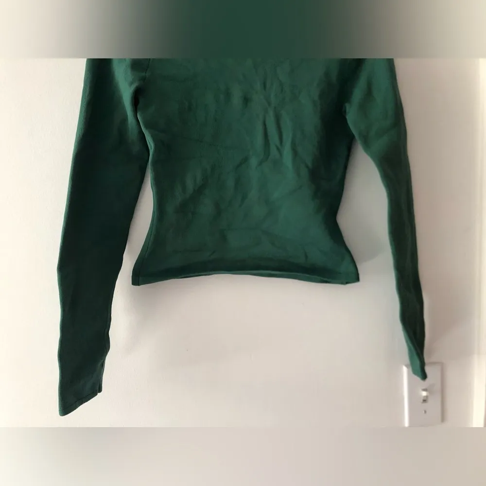 Babaton Sculpt Knit Astrid Long Sleeve Mockneck Top in Green Size Medium - Image 4