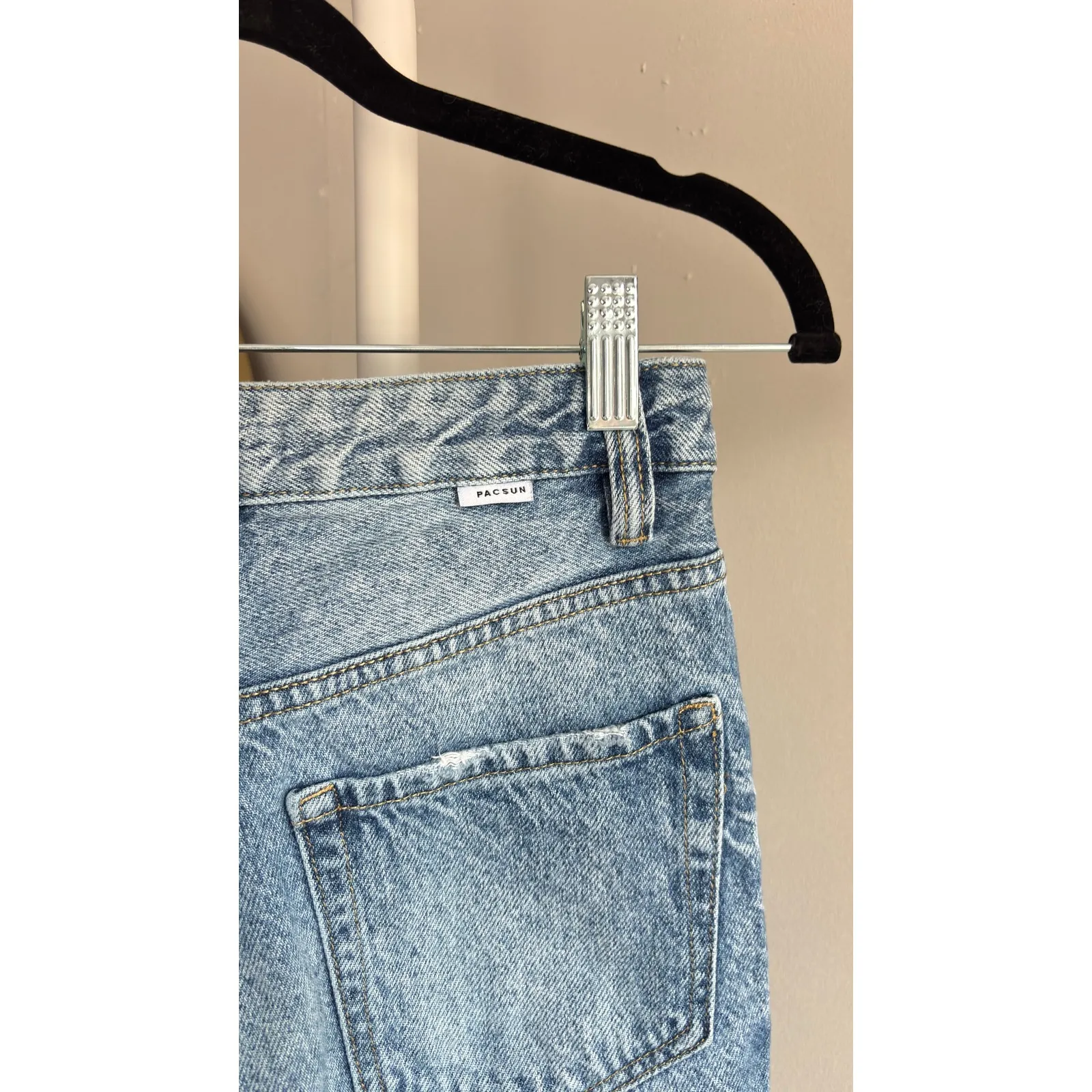 $70 PacSun 90s Boyfriend Jeans Light Wash Distressed Ripped High Rise Size 25 - Image 6