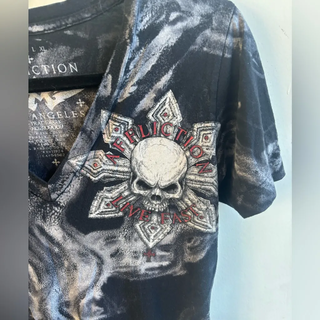 Affliction Y2K black Skull VNeck T-shirt small grunge gothic‎ - Image 2