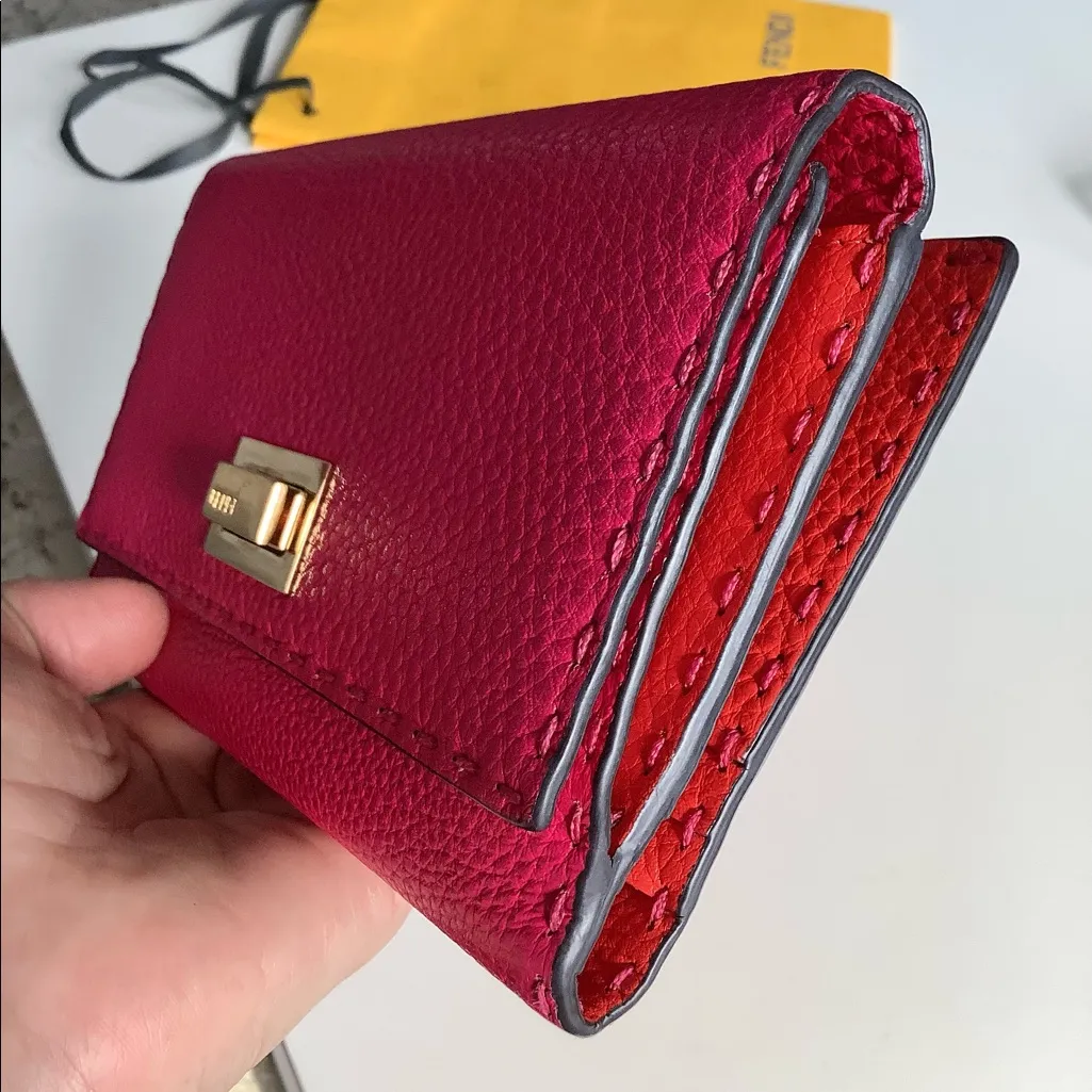 FENDI SELLERIA PEEKABOO long wallet 🔥🔥🔥 - Image 16