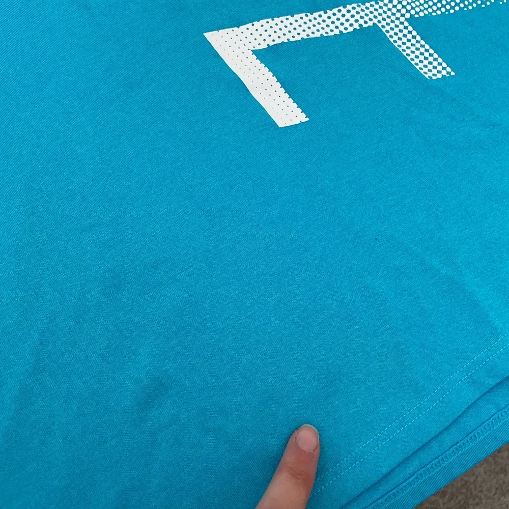 Nike women’s scoop neck dri-fit‎ decal tshirt — XL - Image 8