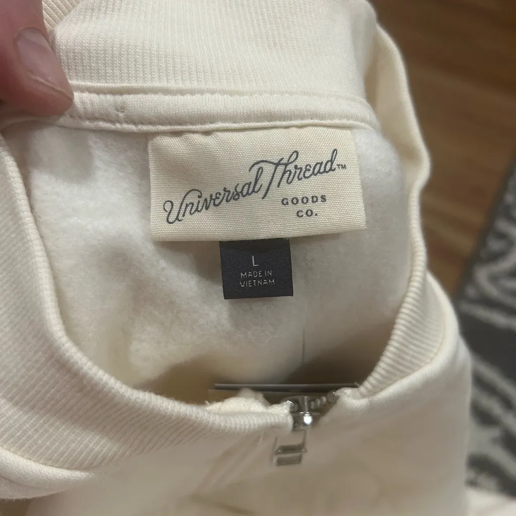 Universal Thread Cream Oversized Zip-Up Jacket NWT Size Large - Image 2