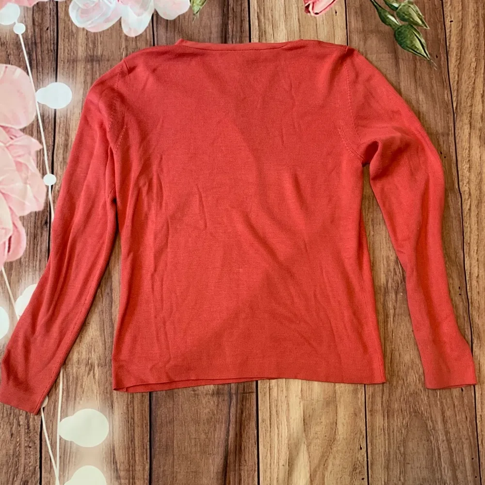 3/$22🌞 Ann Taylor Silk Coral Cardigan - Image 4