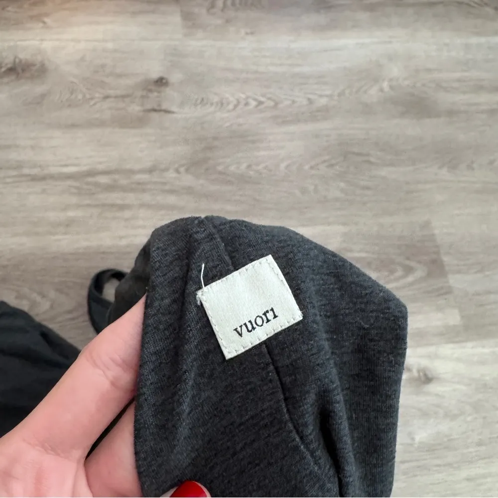 Vuori Lux Racerback Charcoal Gray Jumpsuit Large One Piece - Image 5