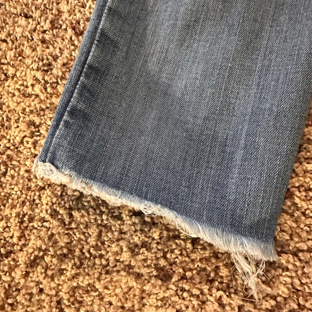 Madewell Women’s High Rise Skinny Distressed Jeans - Image 7