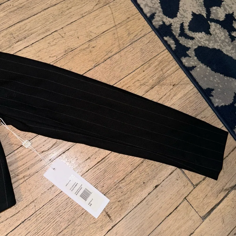 NWT Ronny Kobo Janelle Pinstripe Crop Top Black Size XS - Image 10